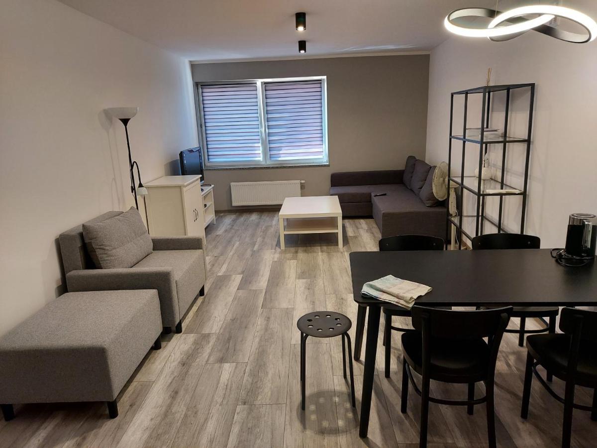 Uroczy Apartament W Scislym Centrum Gizycka Lötzen Exterior foto
