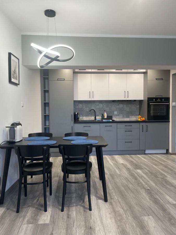 Uroczy Apartament W Scislym Centrum Gizycka Lötzen Exterior foto